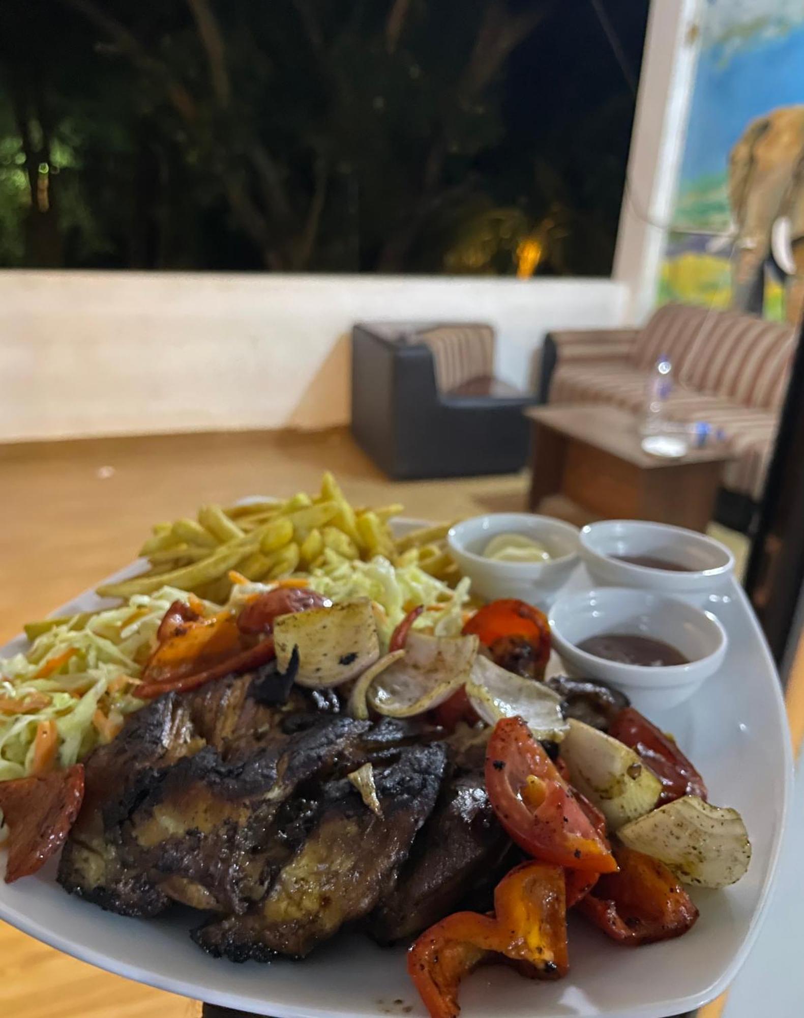 Walawa Reach Hotel Udawalawe Luaran gambar